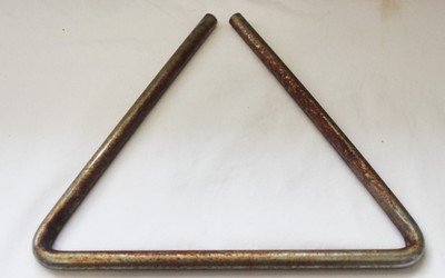 Cowboy Western Metal Triangle Dinner Bell Farmhouse Chuck Wagon Musical Rustic