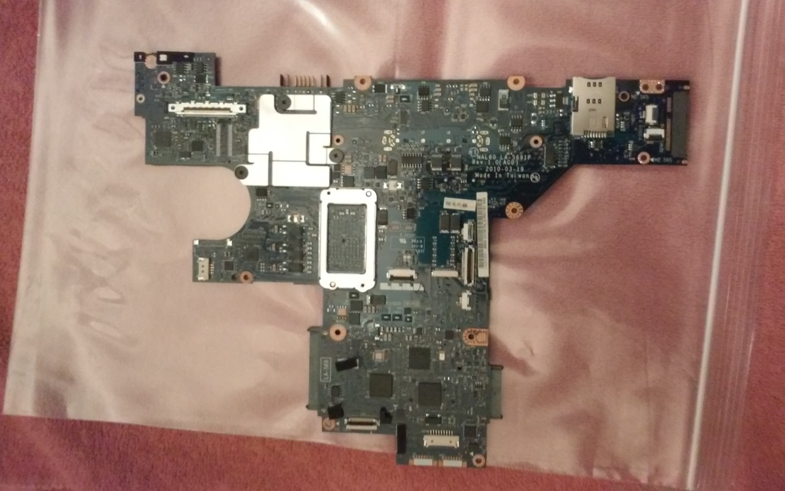 Genuine Dell Latitude E4310 Laptop Motherboard LA-5691P 0D28VG  w/ core i7 cpu