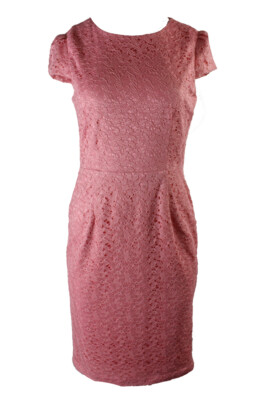 

Коралловое кружевное платье-футляр с короткими рукавами Betsey Johnson, Коралл