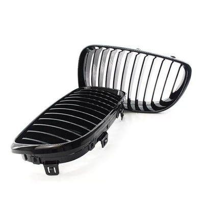 Sporty and Aggressive Look with Gloss Black Grilles for BMW 1 Series E81 E87