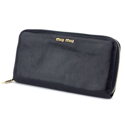 小物 00s miumiu leather wallet Miu Miu Wallet: Exquisite Matelassé Leather