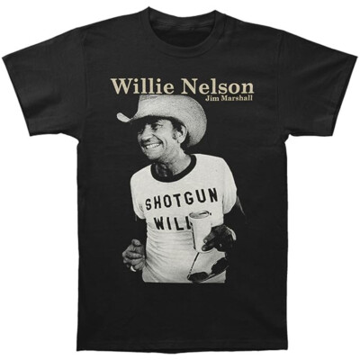 Authentic Willie Nelson Portrait Slim Fit T-Shirt S-2XL NEW