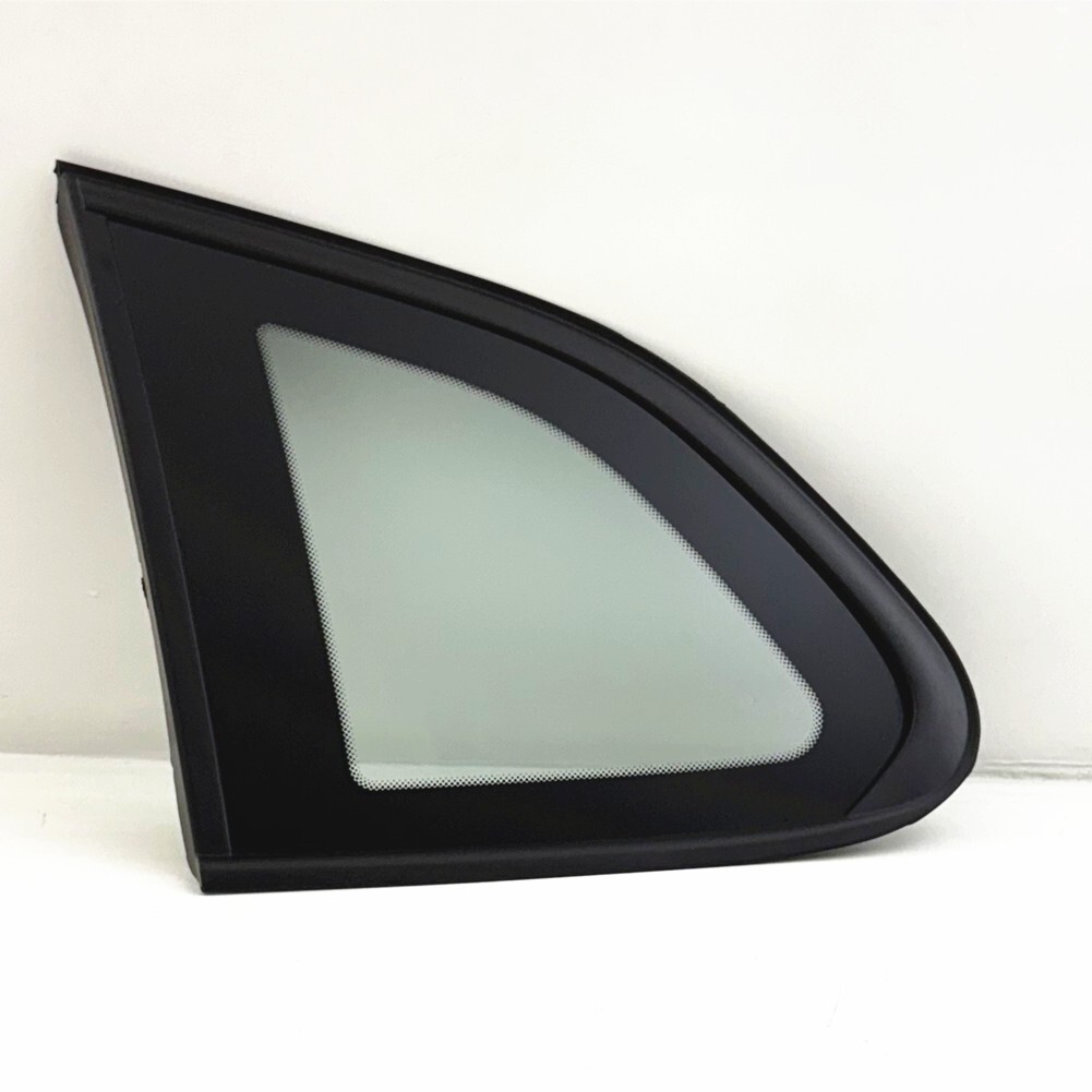Driver/Left Side Quarter Window Glass Clear Color For 2011-2015 BMW X1