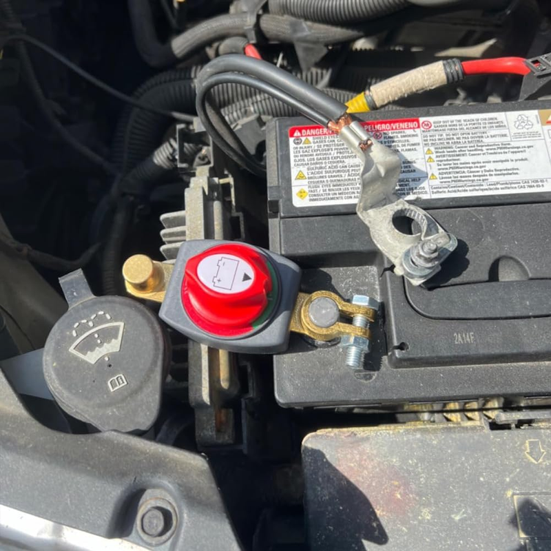 Top Post Battery Disconnect Switch, 12-48 V Battery Power Cut Master Switch Disc