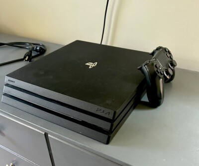 Black 4 Pro 1TB W/ Last Of Us Pt.2 Bundle