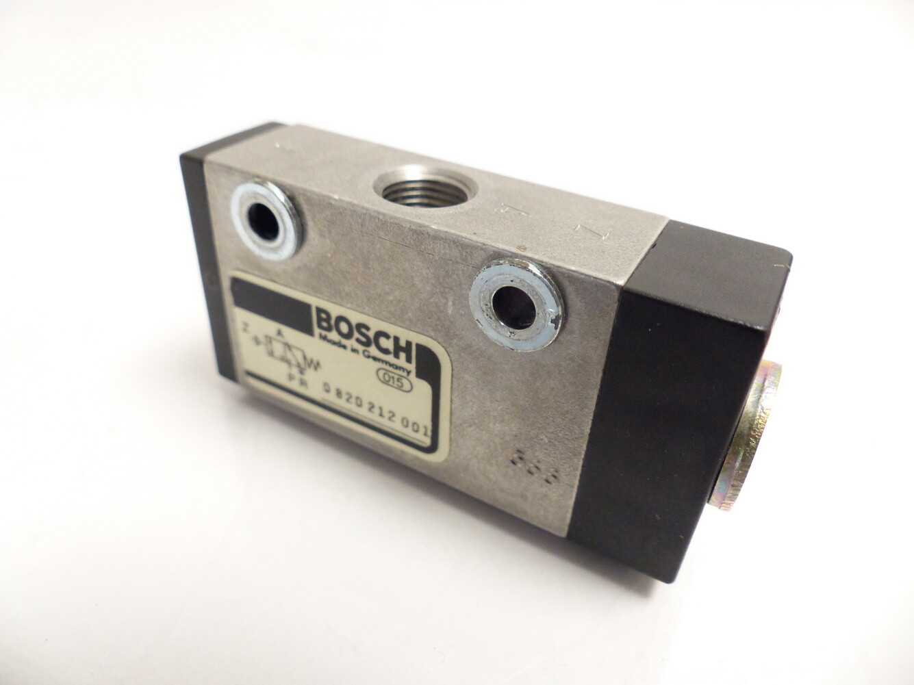 Bosch 0 820 212 001 Wegeventil