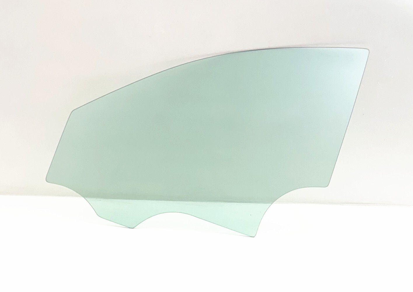 Driver/Left Front Door Window Glass 4mm For 15-21 MB C300 C400 C43 C63 Sedan