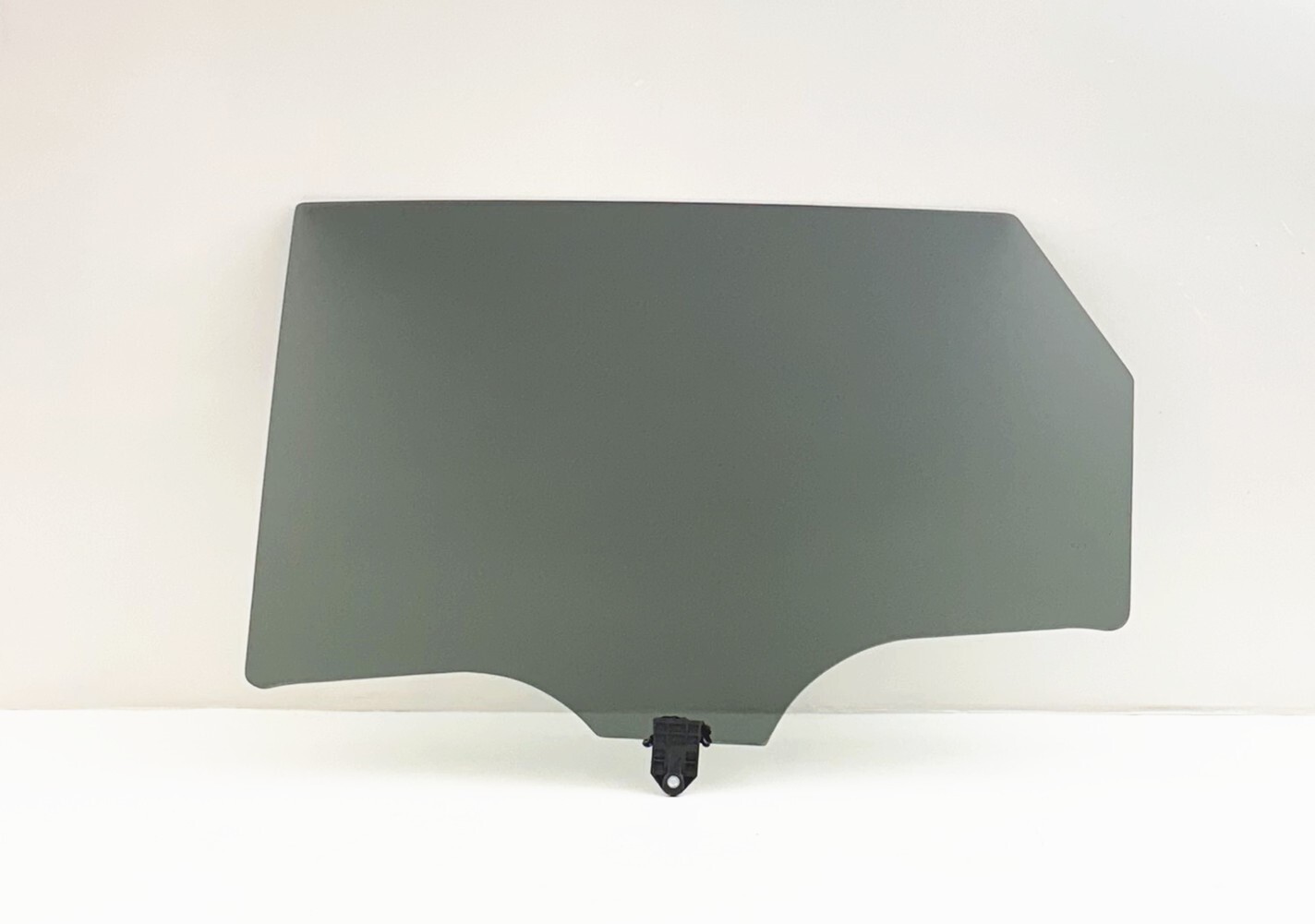 Driver/Left Side Rear Door Window Glass For 2023-2026 Kia Sportage