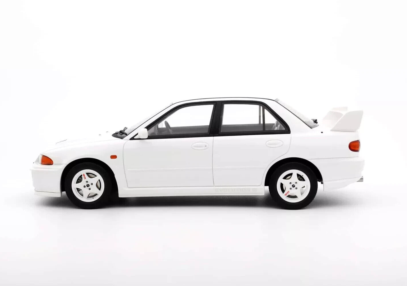 1/18 Mitsubishi Lancer EVO III 1995 White Resin Model Car by