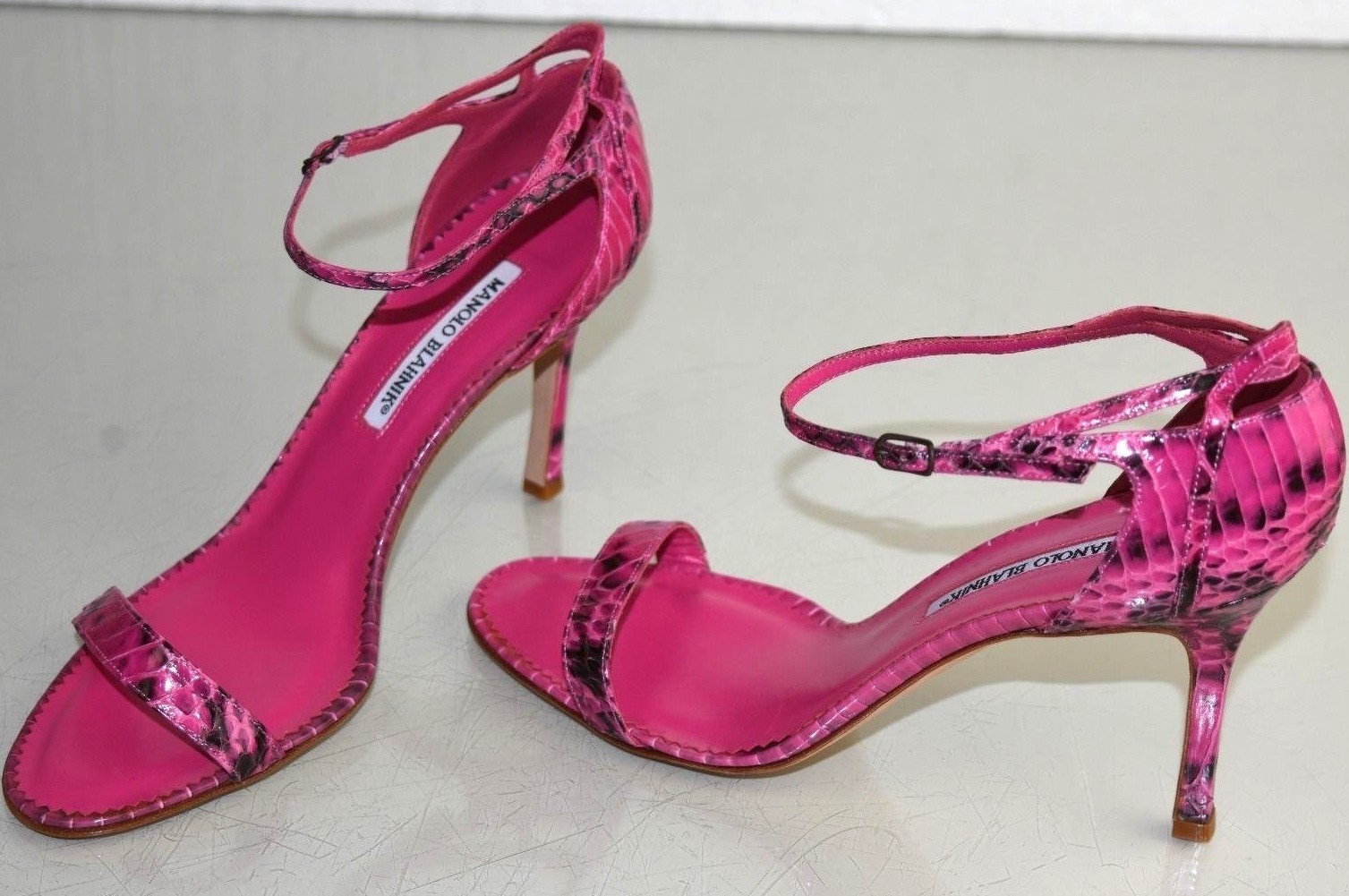 VIP【関税送料無料】希少 Manolo Blahnik Hourani Sandal $_57.JPG?set_id=8800005007
