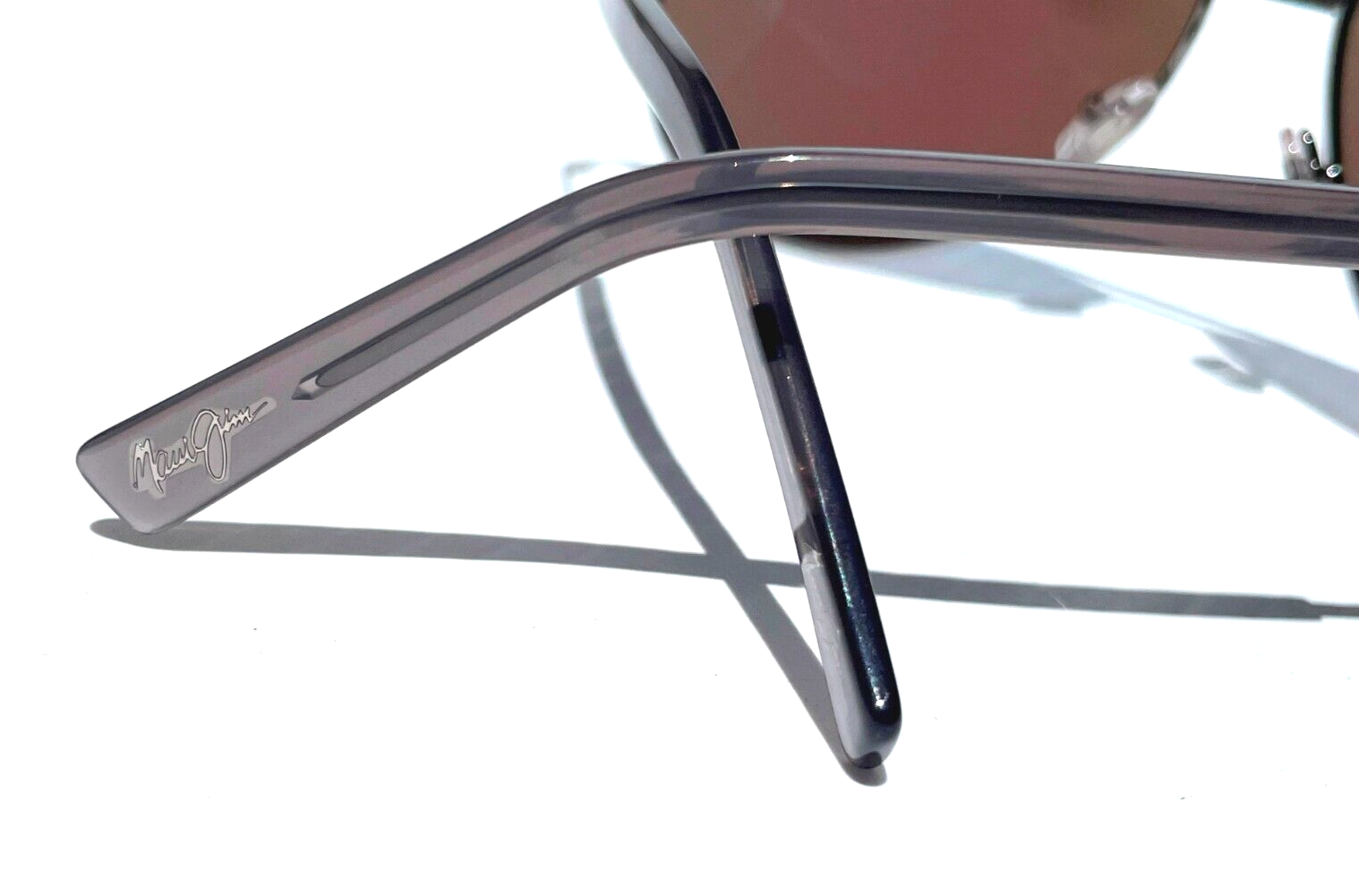 Pre-owned Maui Jim Seacliff Silver Polarized Maui Blue Lens Sunglass B831-02d In Gray