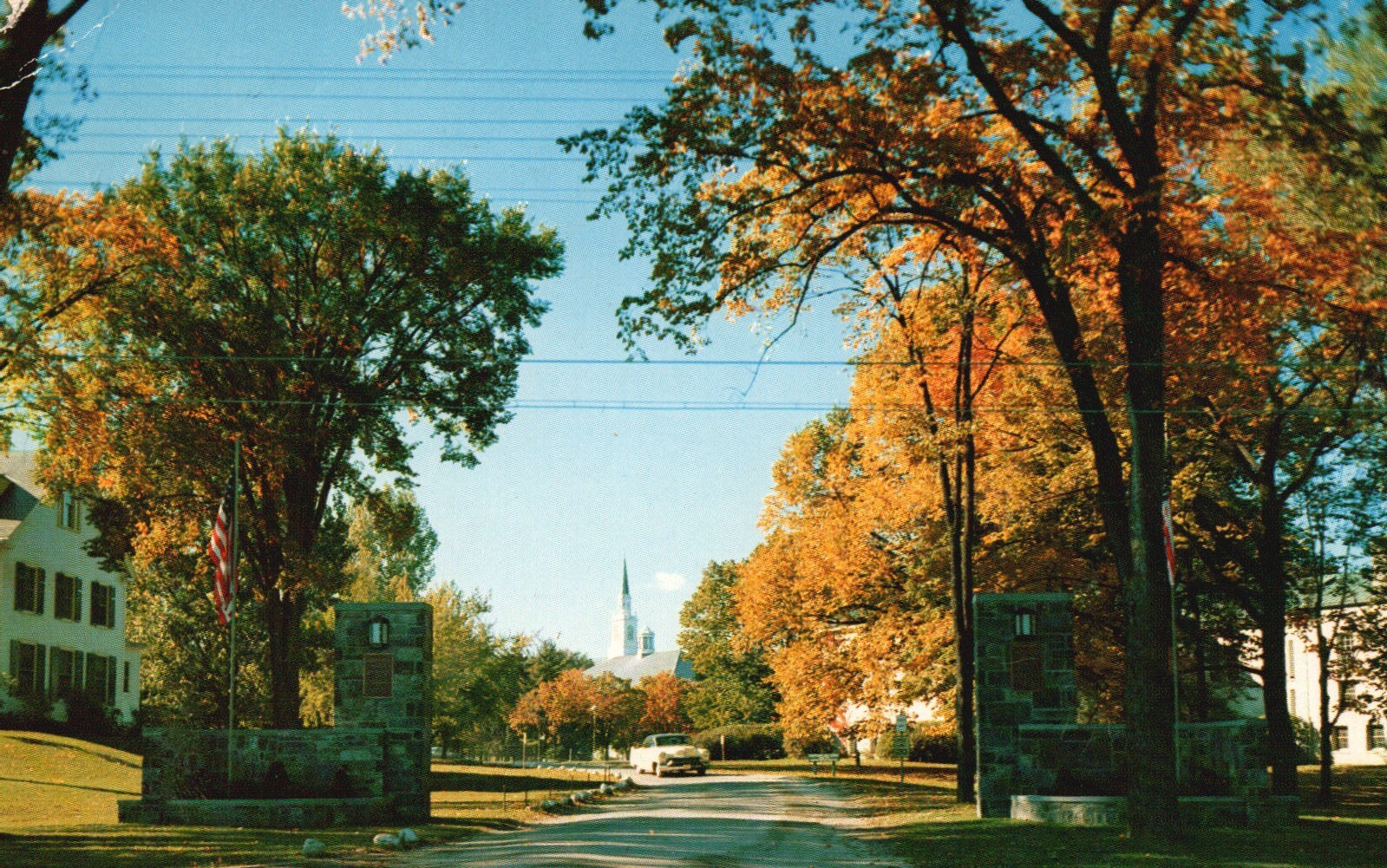 トップス 60s Collequiate MiddleburyCollege Border Postcard VT Middlebury College Gateway Posted 1960 Chrome