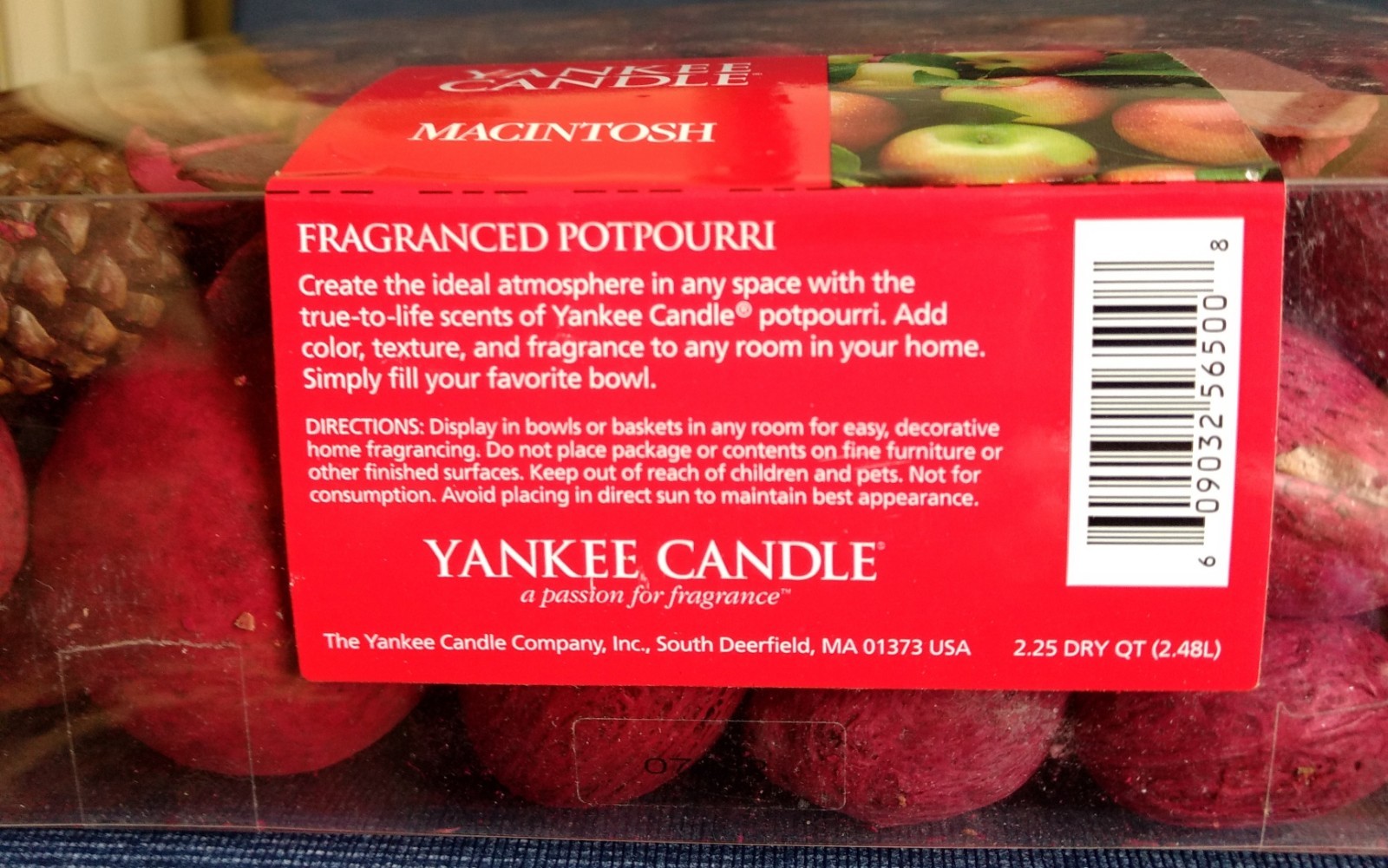 Yankee Candle ~ FRAGRANCED POTPOURRI ~ “MacIntosh” ~ 2.25 Dry Qt. ~ Boxed