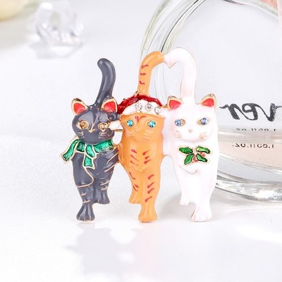  Christmas Cat Pin Holiday Gift for Party Broches Animaux En Alliage