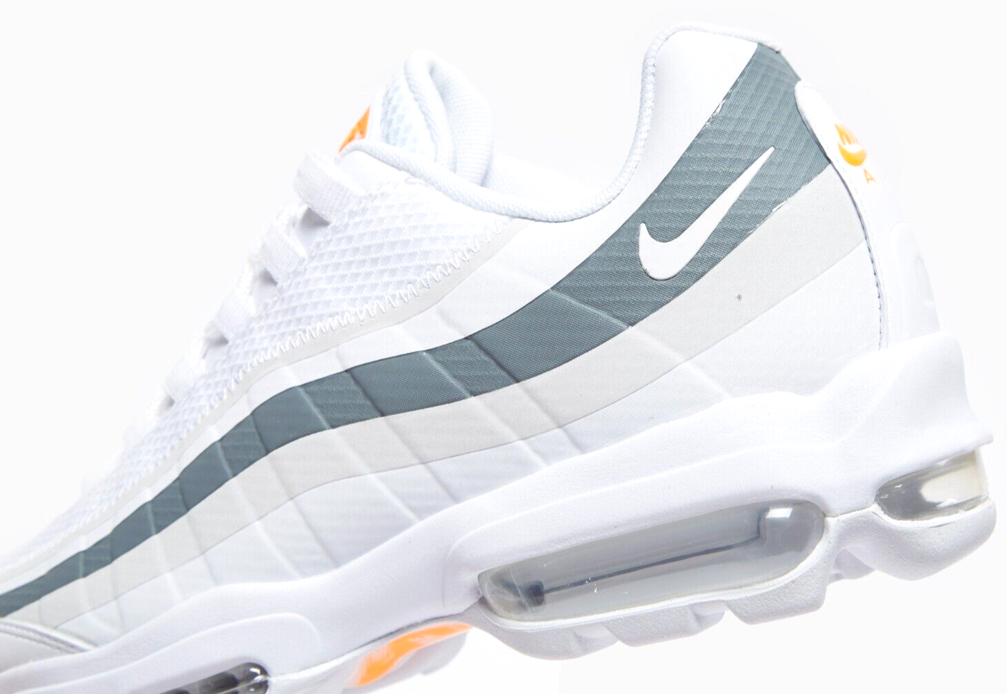 nike air 95 ultra white