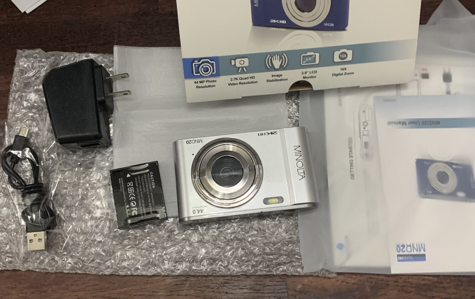 Minolta MND20 44 MP / 2.7K Ultra HD Digital Camera - Silver Minolta MND20 44 MP / 2.7K Ultra HD Digital Camera - Silver