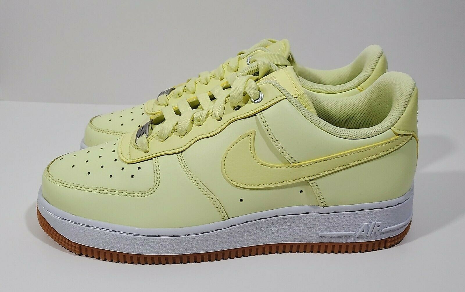 nike air force 1 luminous green