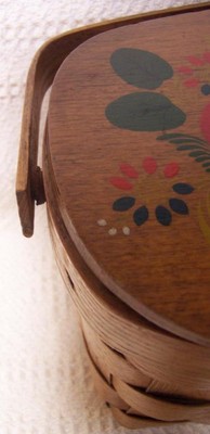 Vtg Woven WOOD BASKET Handbag HAND PAINTED LID Lined BOX PURSE Sewing FOLK ART