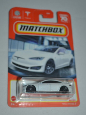 MATCHBOX 2023 HERITAGE CLASSIC 86/100 - TESLA MODEL S PEARL WHITE