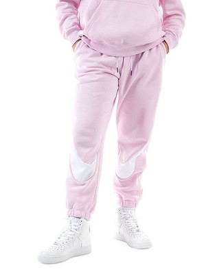 

Женские флисовые джоггеры Nike Regal Pink Swoosh с графическим принтом