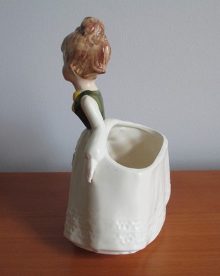 Lefton Lady Planter MR 6639 Green Yellow Flowers Label Vintage Japan