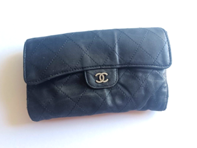 Authentic CHANEL Classic Flap Wallet Black Lambskin Leather Medium Size