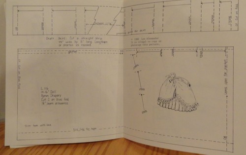 L 116 Lyn's Doll House Frock With Apron Drapery Size 14=16