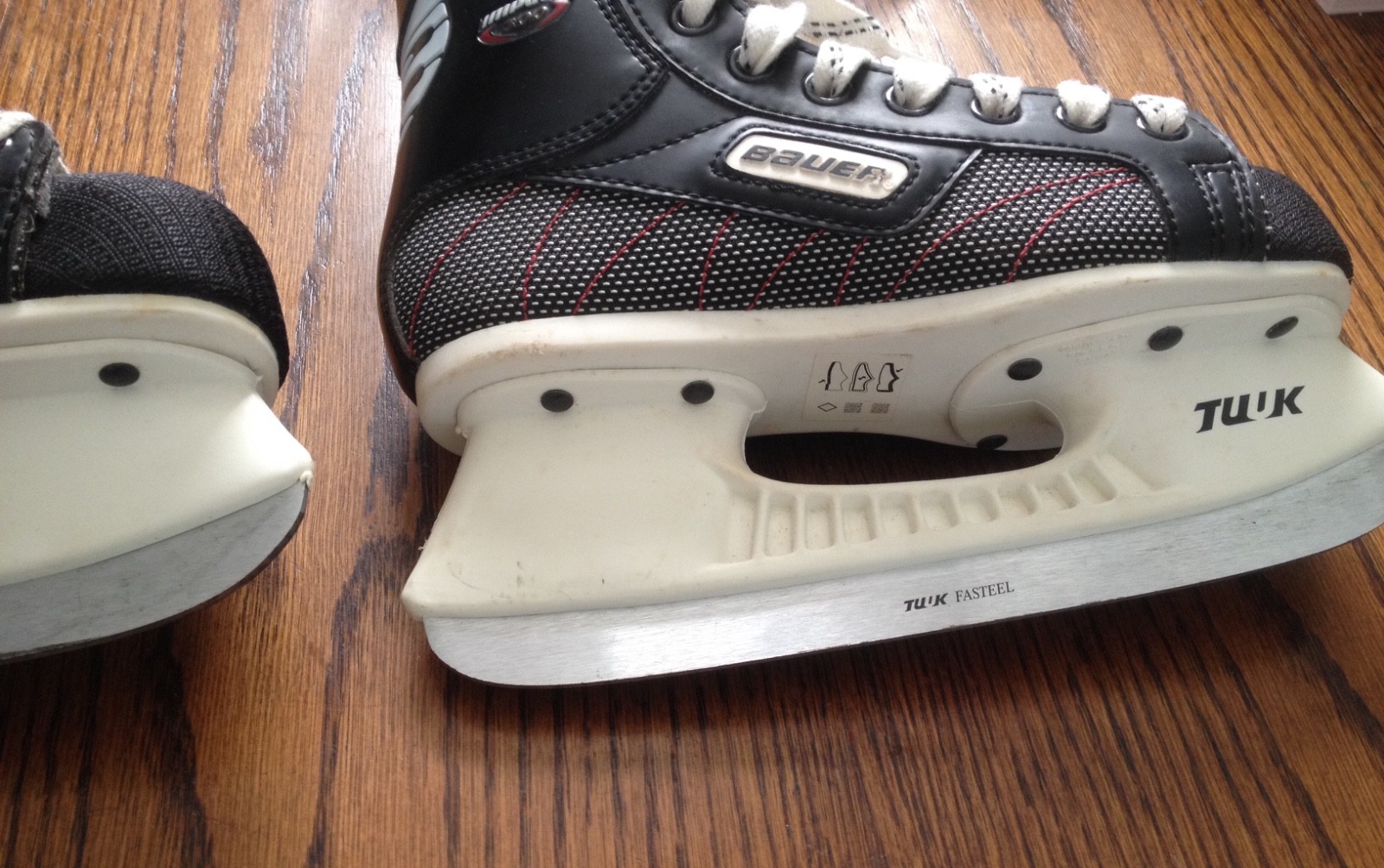 Bauer Impact 300 Ice skates