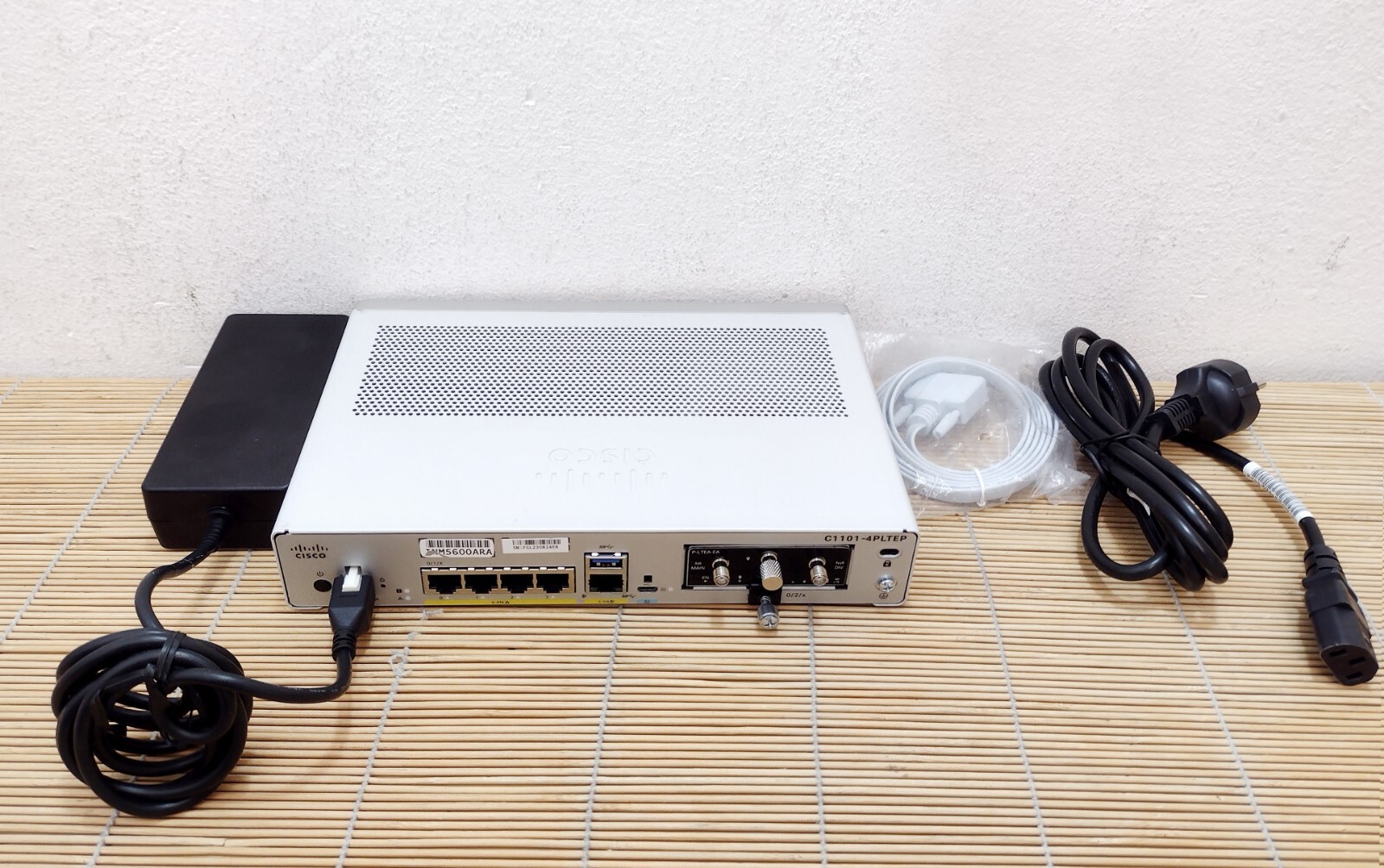 Cisco C1101-4PLTEP ISR 1101 4P GE Eth LTE Secure Router P Cisco C1101-4PLTEP ISR 1101 4P GE Eth LTE Secure Router P
