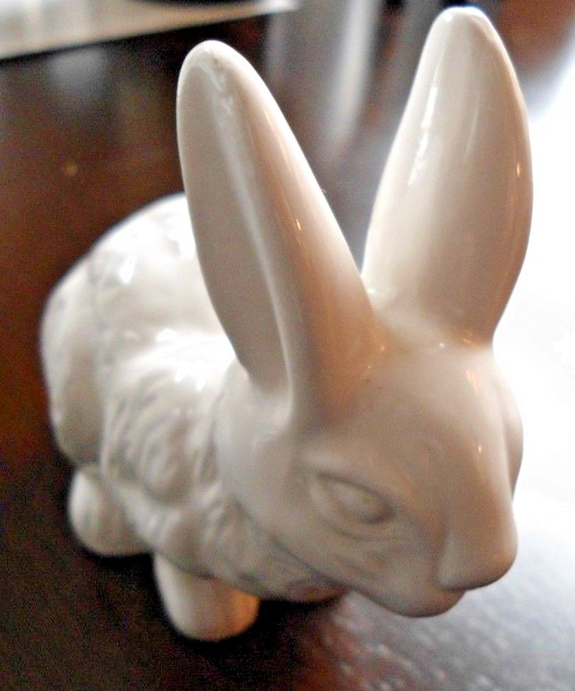 Vintage Rabbit Ceramic Figurine Midwest Taiwan 4