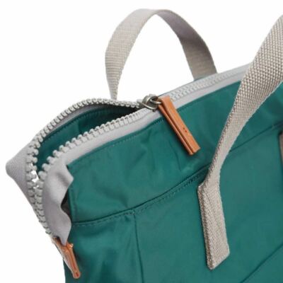 ROKA ROKA UNISEX BANTRY B MEDIUM SUSTAINABLE NYLON BACKPACK - TEAL