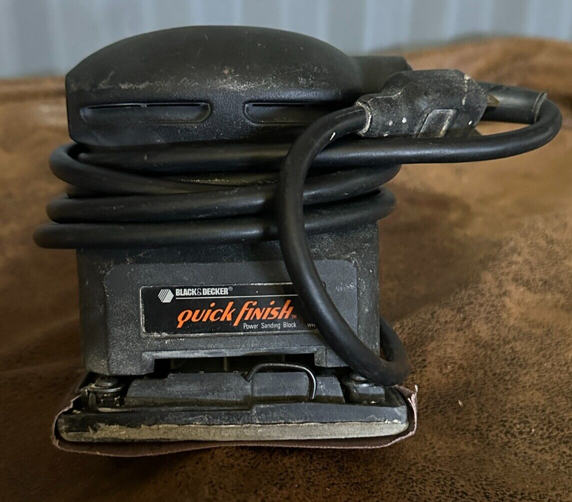 Black and decker palm sander 7441 discount