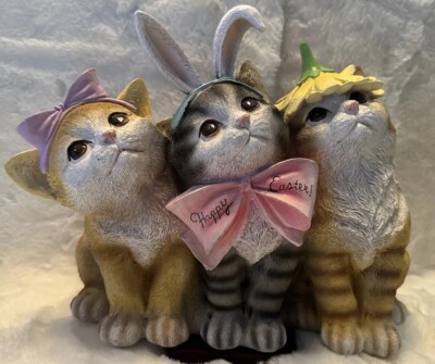 Happy Easter 3 Kittens Bunny Cat Bows Flowers Trio Statue Decor NWT. Adorable