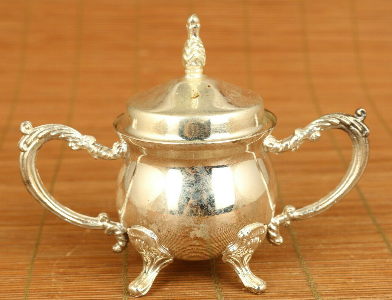 Asian Old Copper Hand Casting Statue Tea Cup Pot Noble Table Home