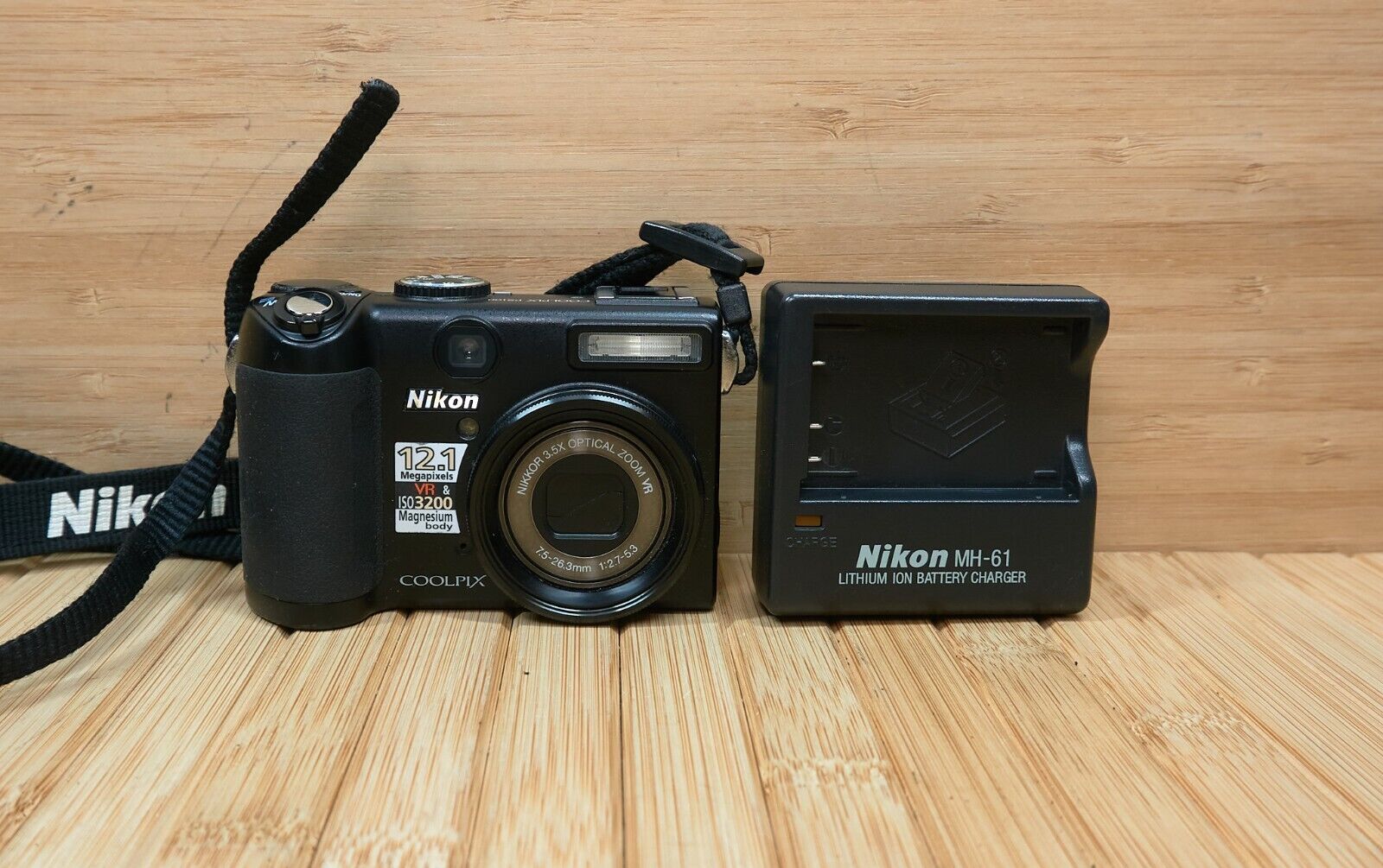 Nikon Coolpix P5100 12MP Digital Camera, 3.5X Optical Zoom Nikon Coolpix P5100 12MP Digital Camera, 3.5X Optical Zoom