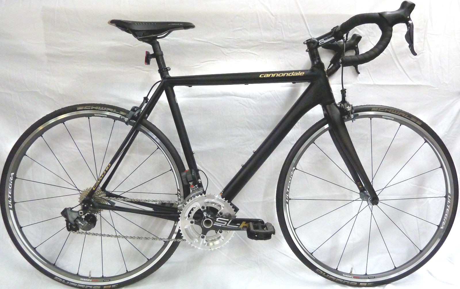NEW CANNONDALE MENS 58CM BLACK INC CAAD10 ROAD BIKE - SHIMANO ULTEGRA DI2