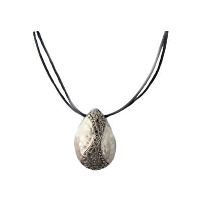Premier Designs The  Hidden Treasures  necklaceantiqued silver-plated Leather 