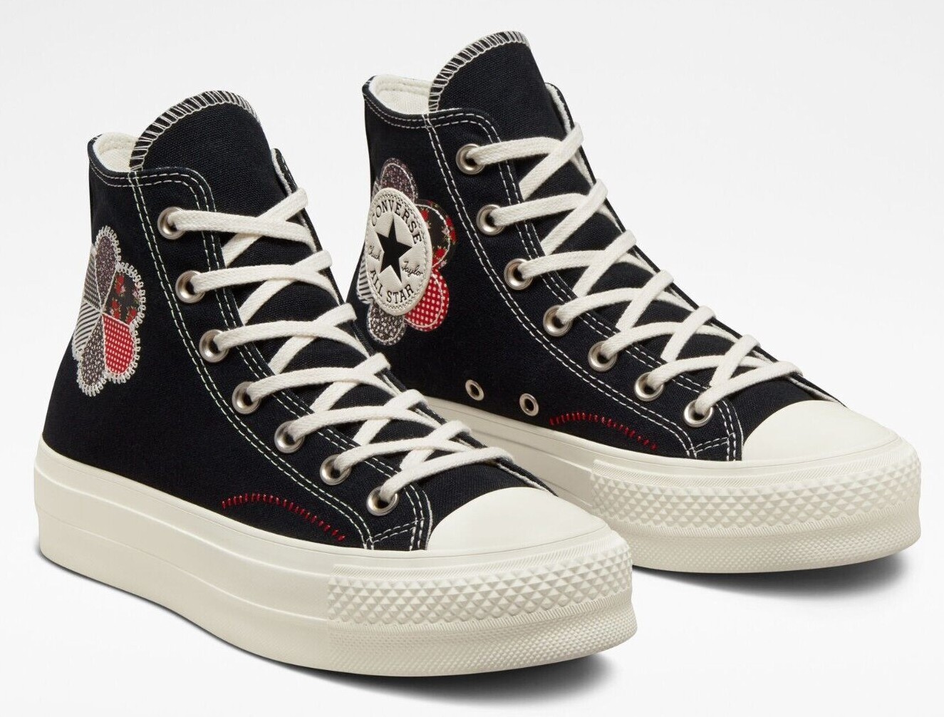 Converse Chuck Taylor ブラックスニーカー 24cm Converse Chuck Taylor ブラックスニーカー 24cm