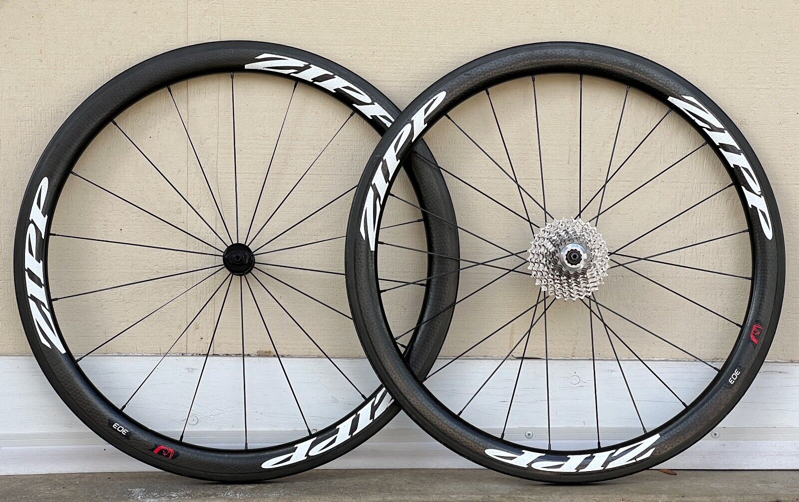 Zipp 303 Firecrest Tubular Rim Brake Carbon Road Bike Zipp 303 Firecrest Tubular Rim Brake Carbon Road Bike