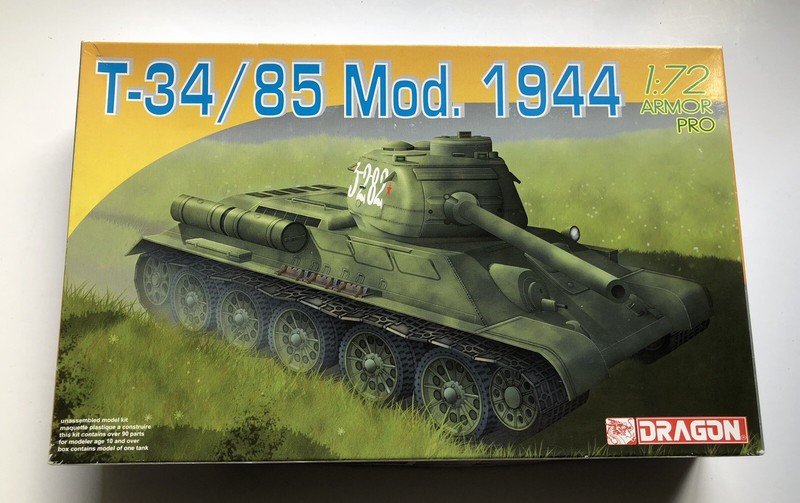 Dragon Model 7269 T-34/85 Mod.1944 1/72 Rare
