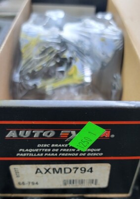 Disc Brake Pad Set-Pads Auto Extra AXMD794