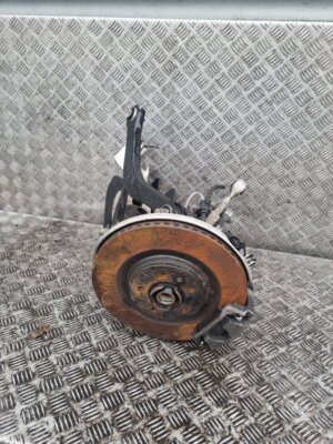 AUDI A4 8B HUB REAR DRIVER SIDE 8W0505432Q AUTOMATIC 2016-2023