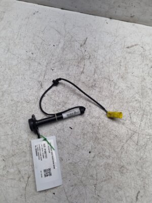 MERCEDES C CLASS W205 FRONT PEDESTRIAN BONNET ACTUATOR COUPE 2015-2019
