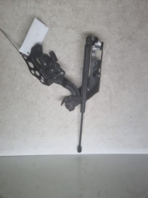 MERCEDES C CLASS W205 BONNET HINGE PASSENGER SIDE A2058800828 2014-2020