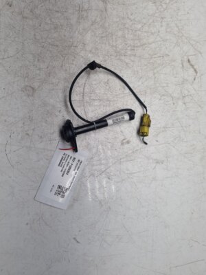 MERCEDES C CLASS W205 FRONT RIGHT PEDESTRIAN BONNET SENSOR ACTUATOR A2059060002