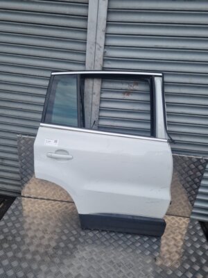 VOLKSWAGEN TIGUAN DOOR BARE REAR DRIVER SIDE 2007-2016