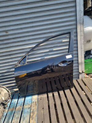 MAZDA 3 MK2 DOOR BARE FRONT LEFT SIDE BLACK 2009-2012 5DR HATCH 