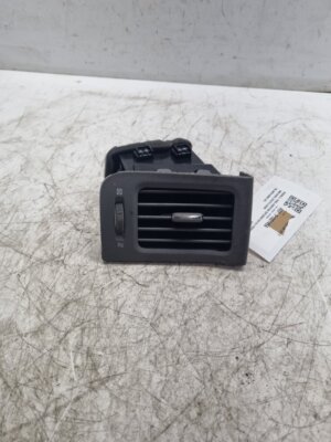 NISSAN X TRAIL MK2 T31 DASHBOARD AIR VENT LEFT SIDE 68761JG00B 2007-2013