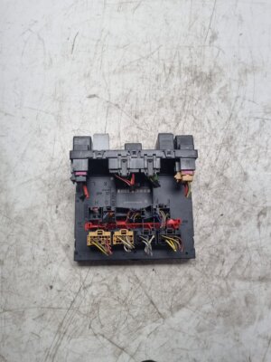 AUDI A3 MK2 BODY CONTROL MODULE 1.9D 8P0907279N 2004-2010