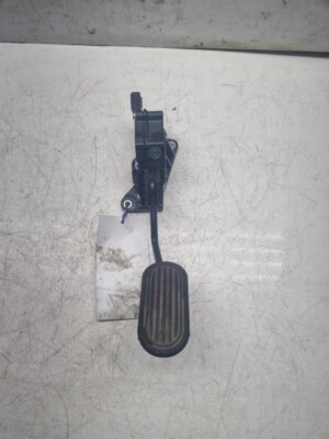 TOYOTA HILUX MK8 ACCELERATOR THROTTLE  PEDAL 78110-0K040 2015-2020